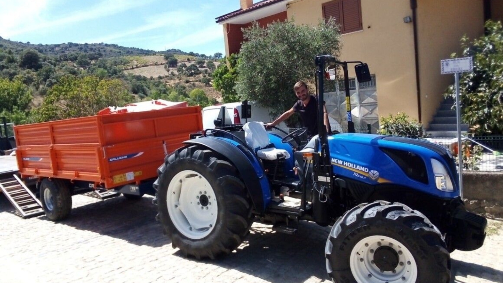 Entrega de New Holland T4.100LP