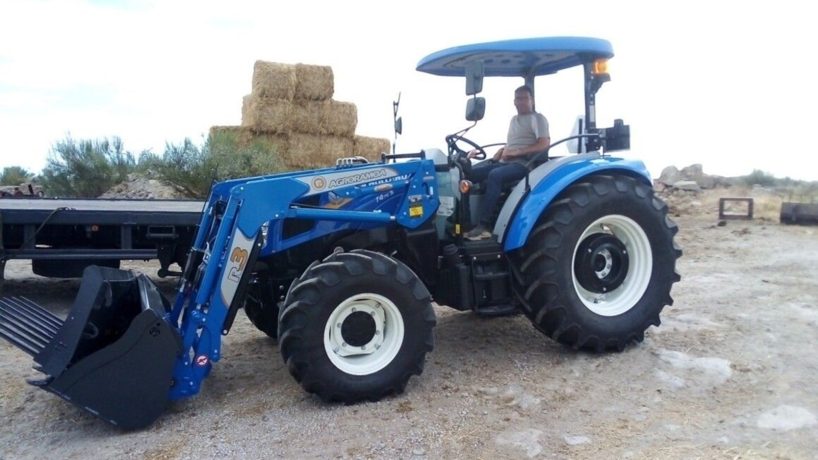 Entrega de New Holland T4.75S