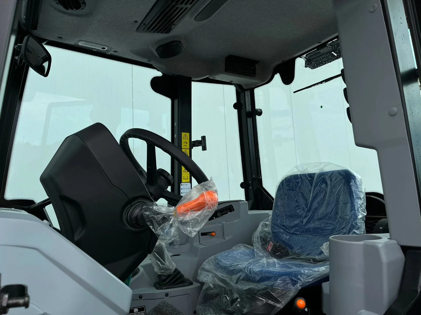 new holland t4.08f s (4)